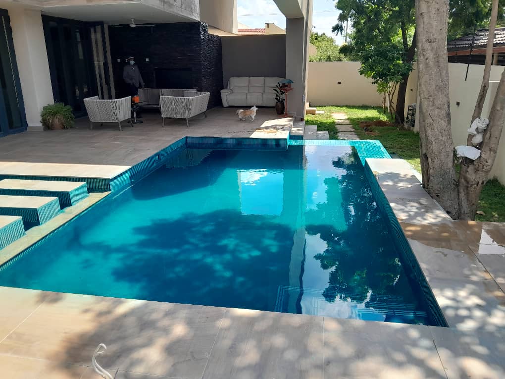 turquoise marbelite pool finish